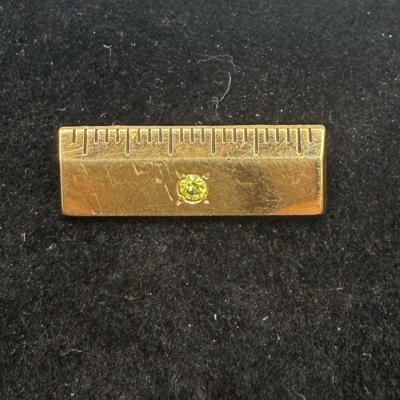 VTG CTO 10K GOLD FILL JC PENNEY EMPLOYEE AWARD DIAMONDS GOLDEN RULE RULER PIN - Picture 1 of 3